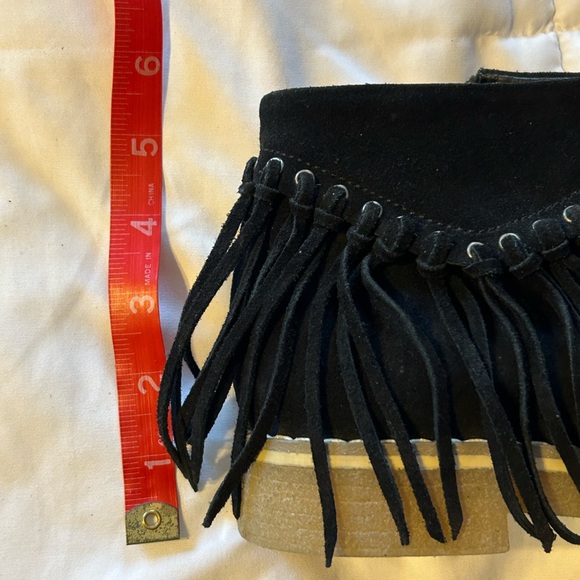 NEW Andre Assous Ankle Fringe Black Booties Suede Leather Boots - Picture 7 of 7